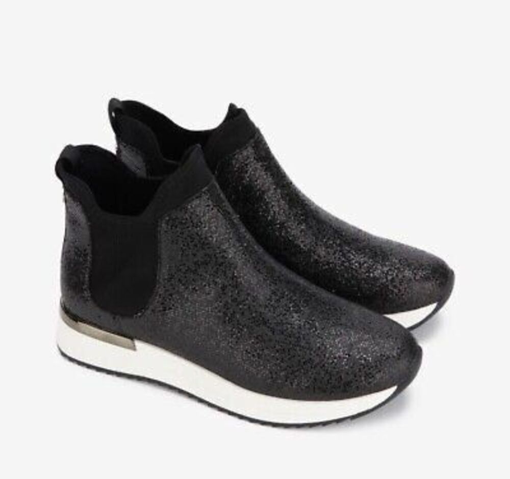NEW Kenneth Cole Black Sparkle Slip On Jogger Sneaker Chelsea Size 6 Comfort